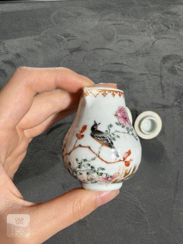 清乾隆广珐琅雉鸡牡丹纹小奶壶 - 图5